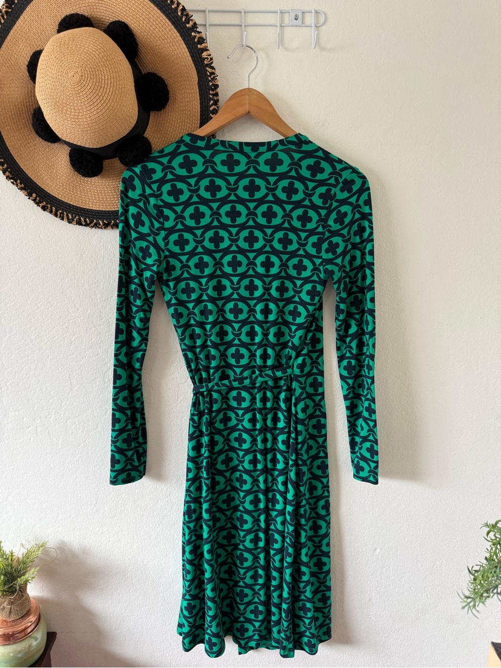 Boden Green Printed Wrap Dress Long Sleeve Viscose Blend Size 2 - Picture 6 of 13